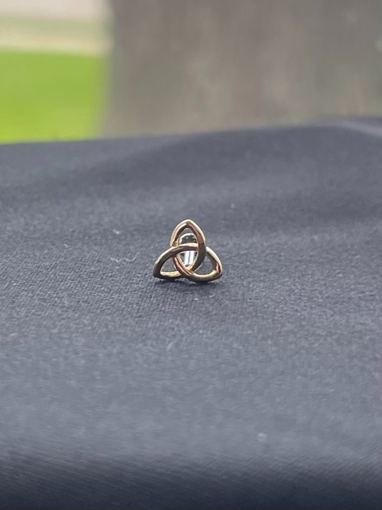 14kt Gold Trinity Style Nose Stud
